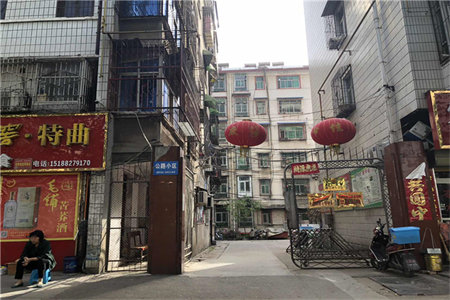 南城美境东平街道小学大三室可分期送储藏室